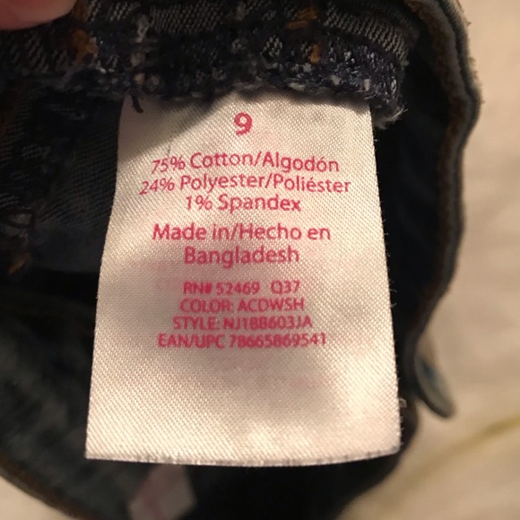 Denim Shorts size 9 - Picture 8 of 8
